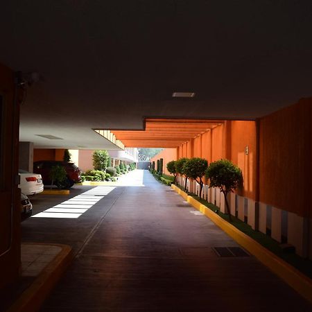 Hotel & Suites La Marquesa Toluca Esterno foto