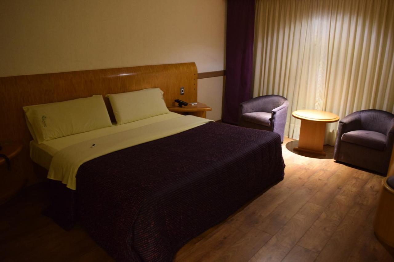 Hotel & Suites La Marquesa Toluca Esterno foto