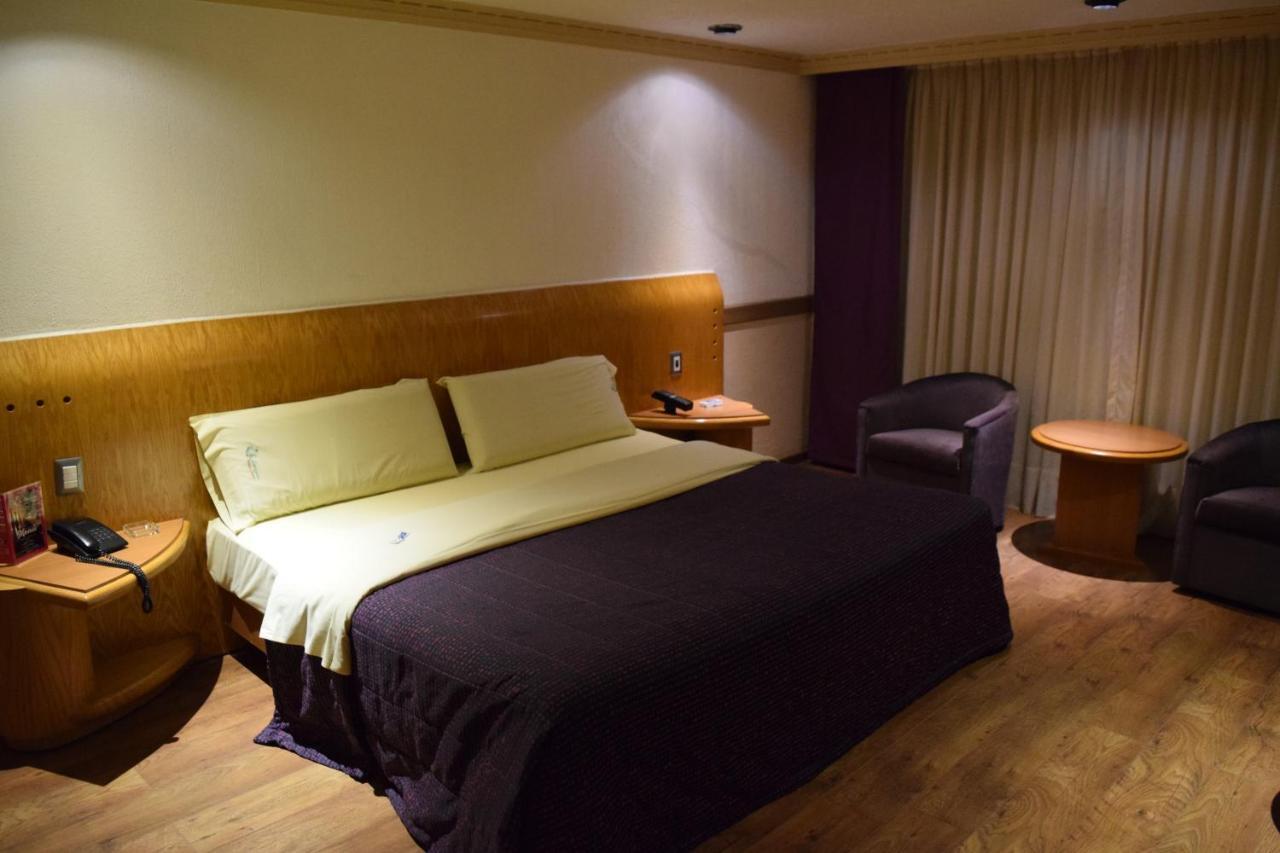 Hotel & Suites La Marquesa Toluca Esterno foto