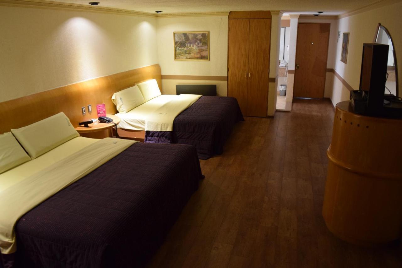 Hotel & Suites La Marquesa Toluca Esterno foto